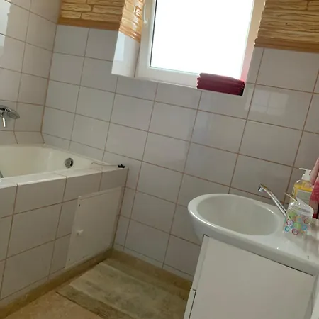 Sveciuose Pas Grazina *